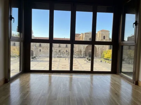 Appartamento 169 m² a León