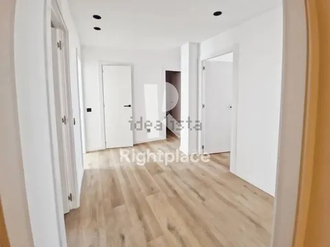 Квартира 79 м² в Барселоне