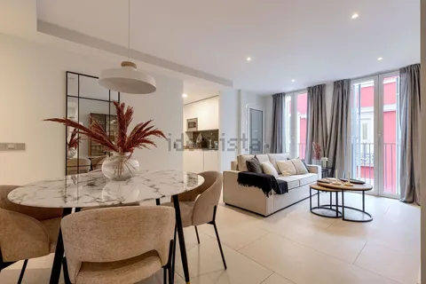 Flat 79 m² in Madrid