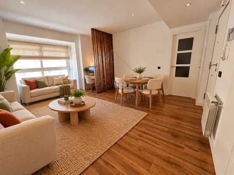 Wohnung 104 m² in Madrid