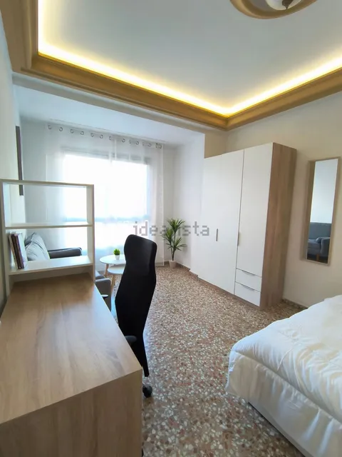 Кімната в оренду, Gandia
