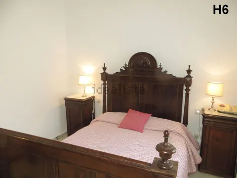 Room for rent, Seville