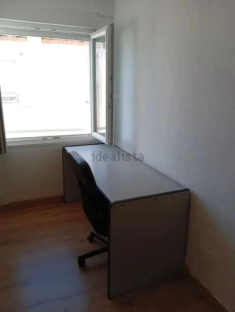 Habitació de lloguer, Lleó