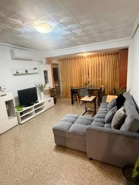 Chambre à louer, Valence