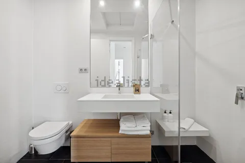 Flat 100 m² in Madrid