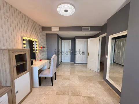 Pis de 250 m² a Estepona