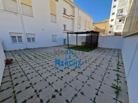 Appartamento 101 m² a Albacete