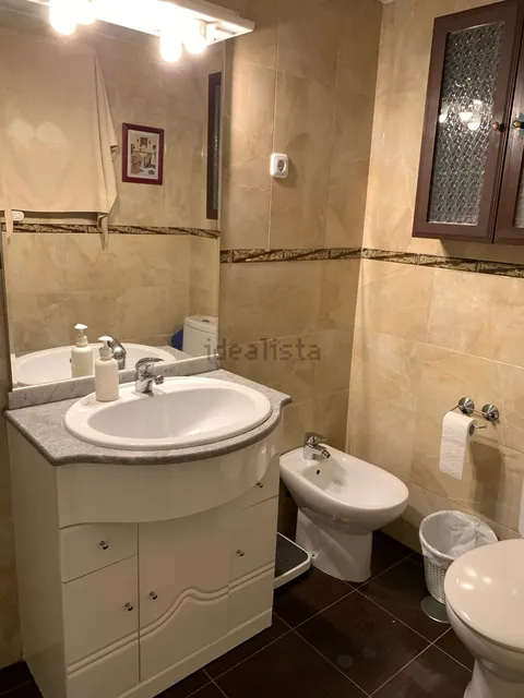 Room for rent, Madrid (4/8)