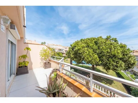 Будинок 300 м² у Alacant / Alicante