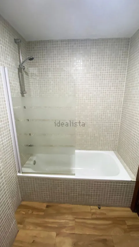Room for rent, Seville