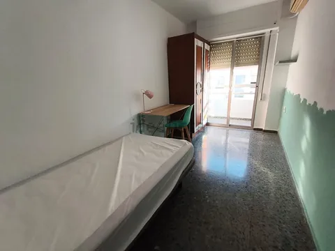 Habitació de lloguer, Burjassot