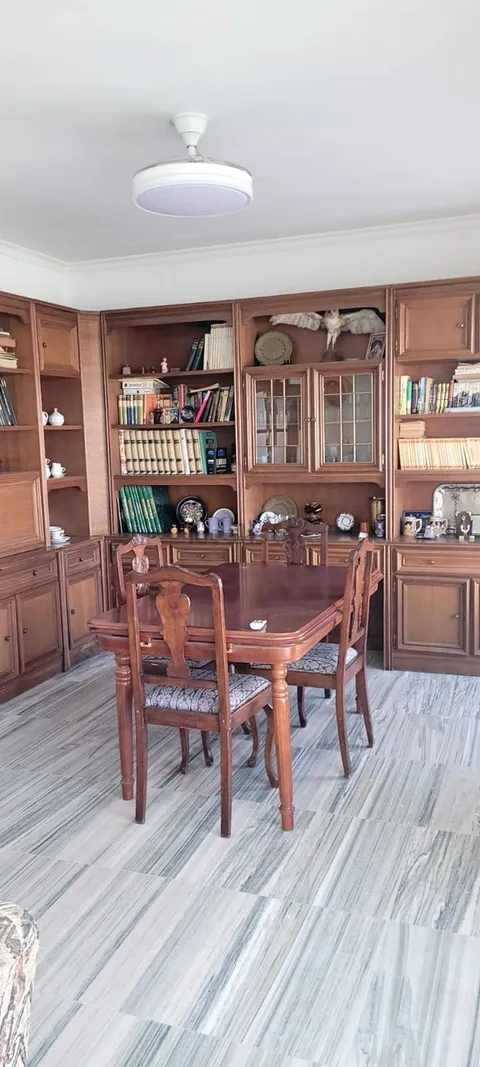 Pis de 200 m² a Loja