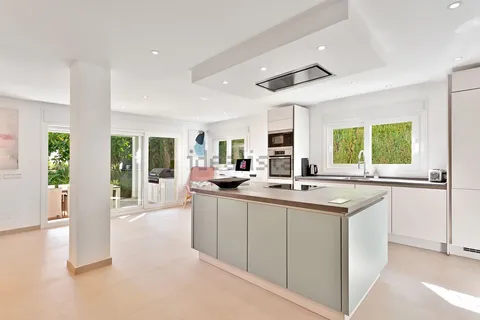 Casa de 303 m² a San Roque
