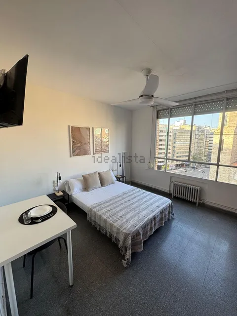 Chambre à louer, Valence