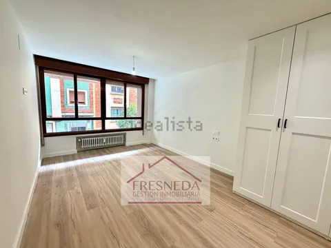 Pis de 49 m² a Oviedo