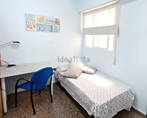 Chambre à louer, Valence