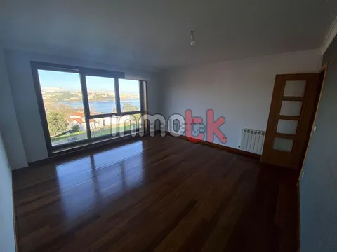 Apartamento 78 m² em Oleiros