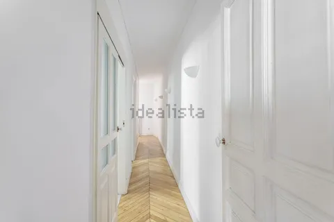 Wohnung 140 m² in Madrid