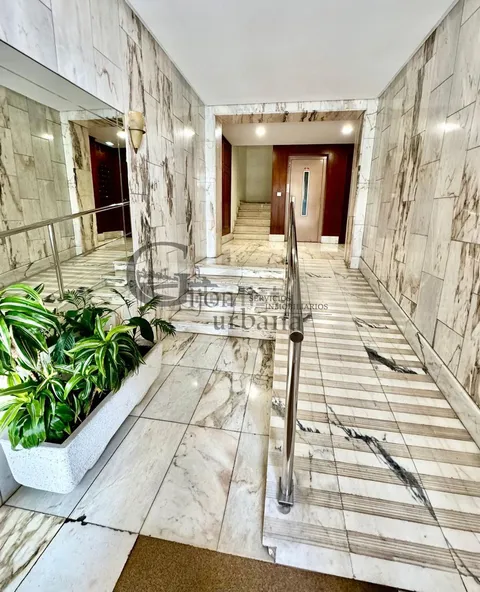 Pis de 105 m² a Gijón
