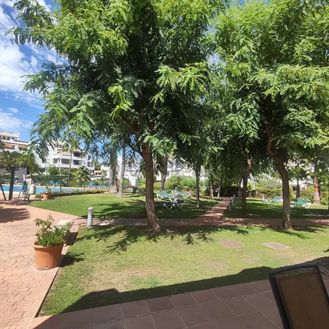 Wohnung 950 m² in Estepona