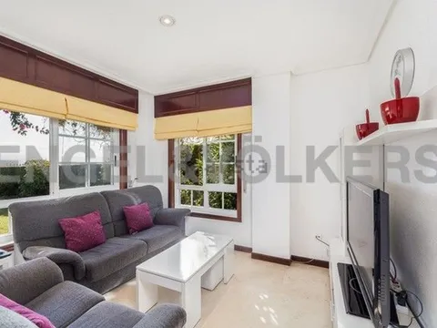 House 300 m² in Baiona