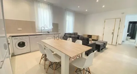 Room for rent, Madrid (2/8)