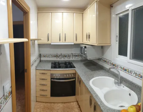 Кімната в оренду, Cornellà de Llobregat