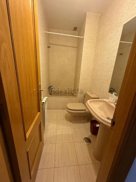 Habitació de lloguer, Madrid (4/12)