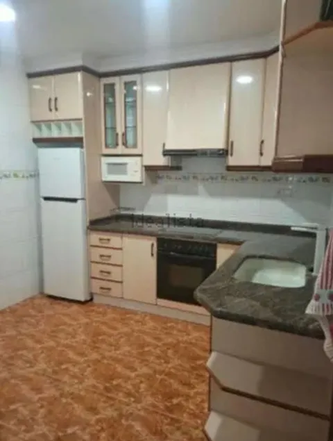 Appartamento 85 m² a Sant Boi de Llobregat (2/7)