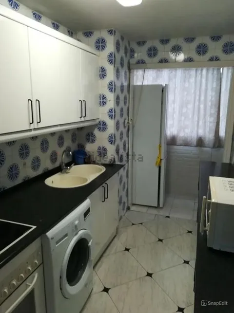 Piso de 90 m² en Granada