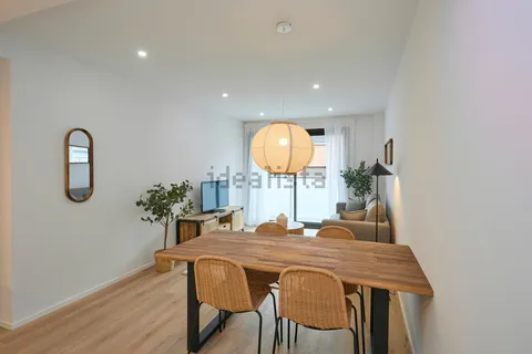 Pis de 88 m² a l'Hospitalet de Llobregat (4/25)