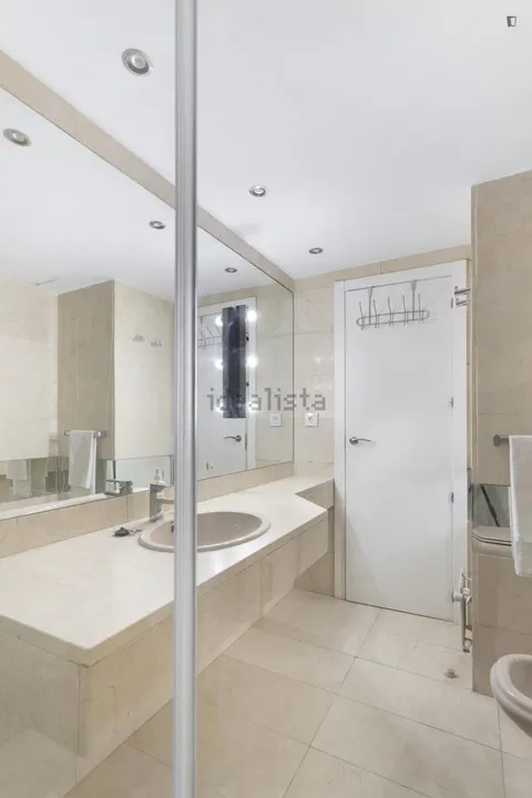 Room for rent, Madrid