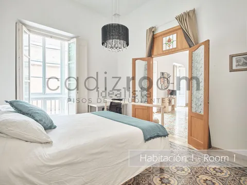 Room for rent, Cádiz