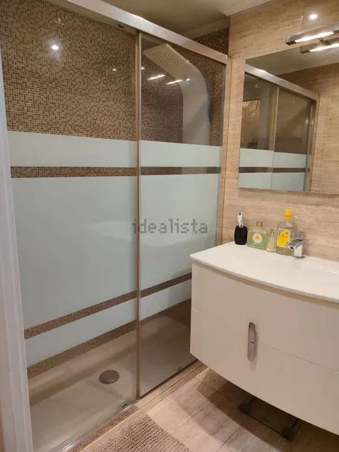Pis de 84 m² a Oviedo