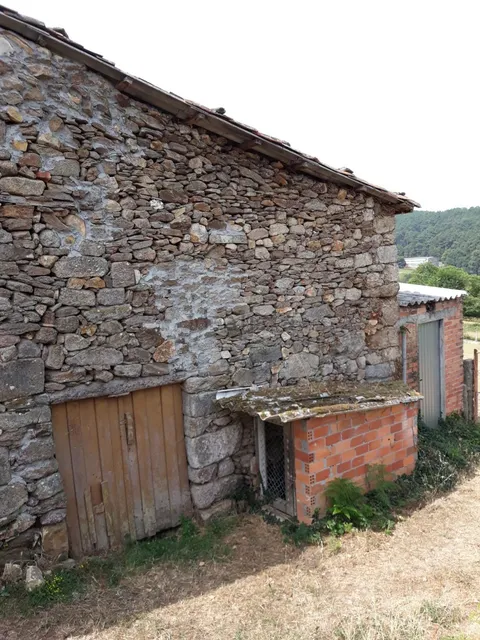 Haus 80 m² in Celanova