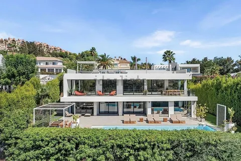 Haus 443 m² in Marbella