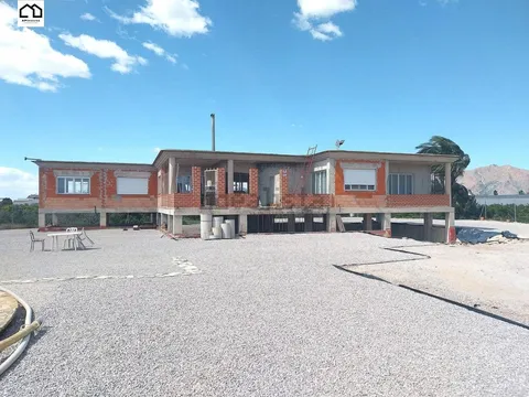 Casa de 648 m² a Oriola