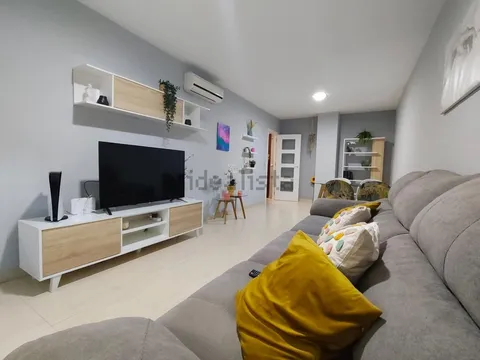 Flat 210 m² in Dos Hermanas (2/31)