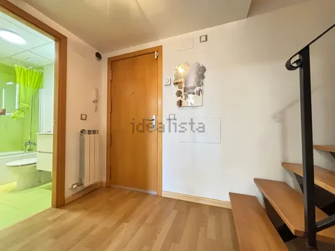 Flat 94 m² in Cadrete