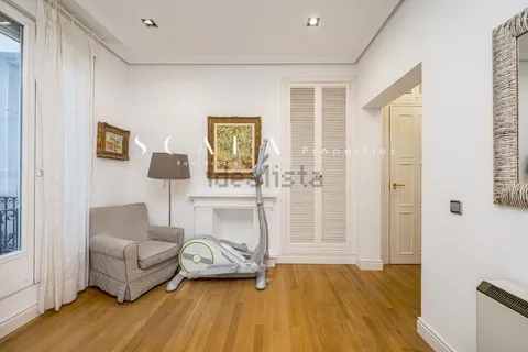 Flat 111 m² in Madrid