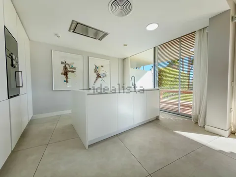 Appartamento 412 m² a Estepona
