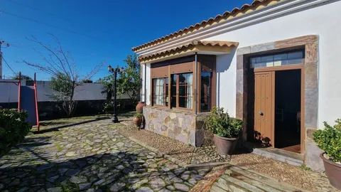 Casa de 227 m² a Higuera de Vargas