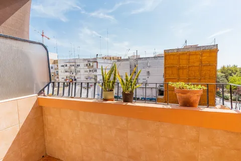 Pis de 75 m² a València