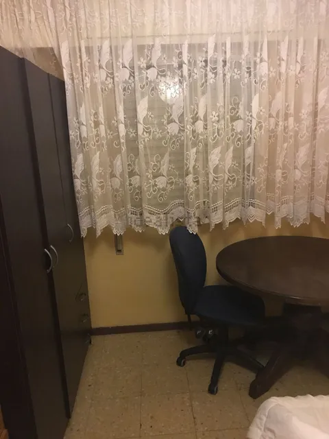 Room for rent, Madrid (2/5)