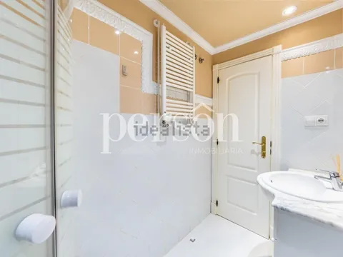 Wohnung 130 m² in Valencia