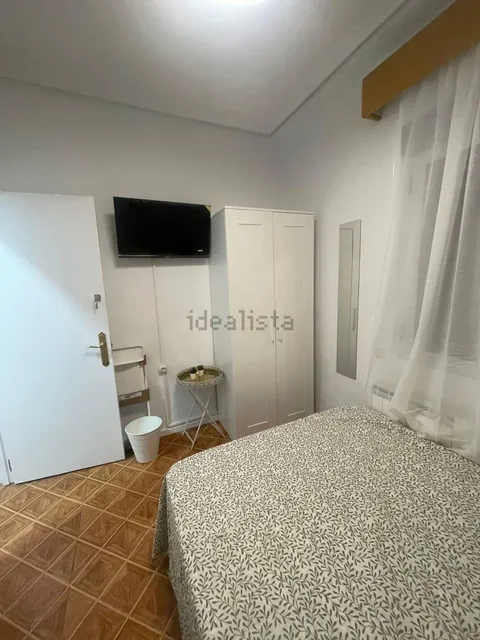 Chambre à louer, Madrid (2/8)