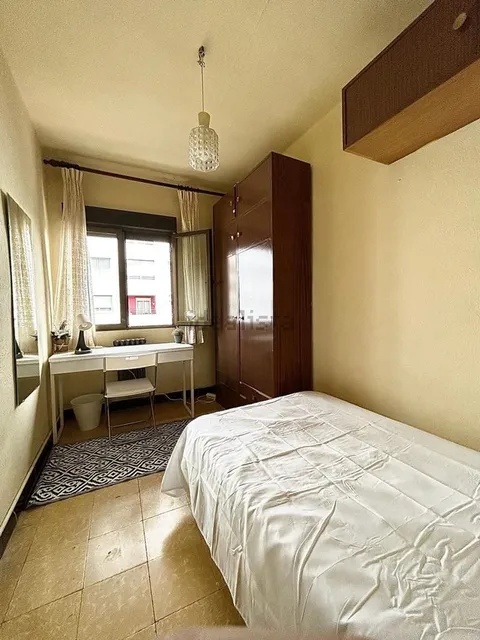 Room for rent, Zaragoza
