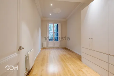 Wohnung 77 m² in Barcelona