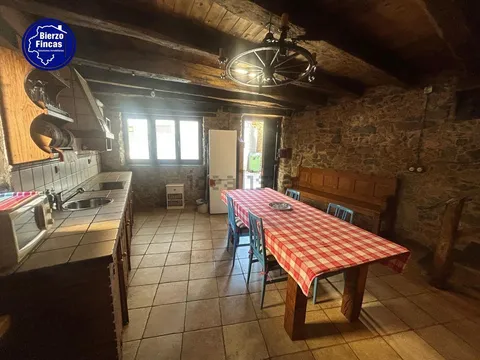 Casa de 92 m² a Noceda del Bierzo