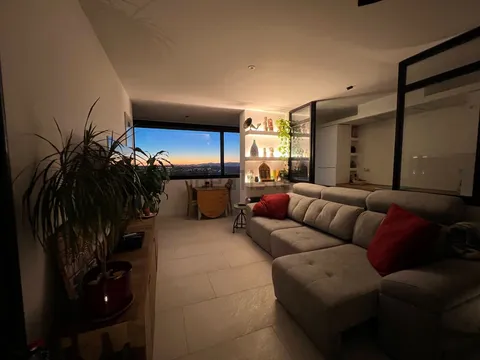 Wohnung 72 m² in Madrid